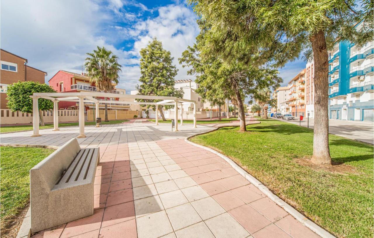 1 Bedroom Cozy Apartment In Miramar Kültér fotó